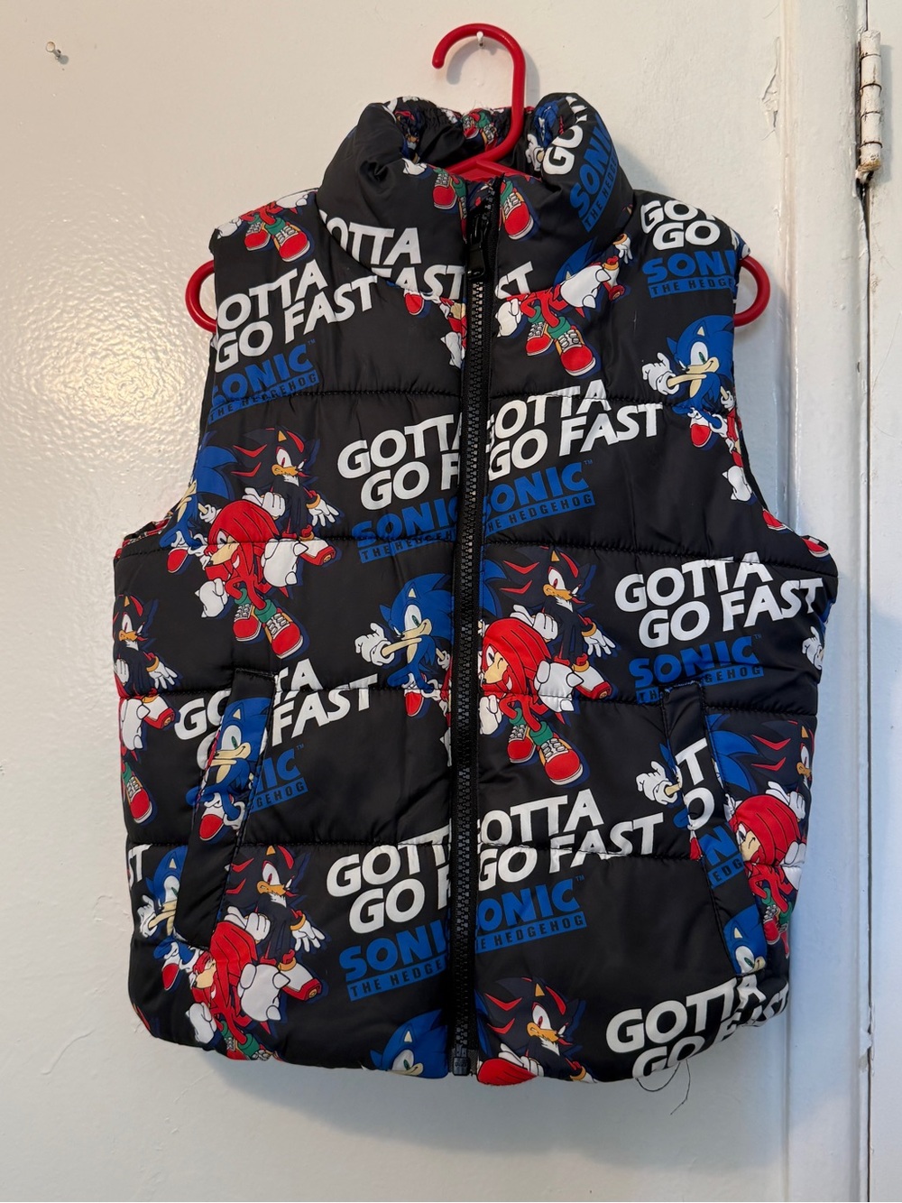 H&M Sonic The Hedgehog Puffer Vest Boys Size 5T/6 Gotta Go Fast SleevelessJacket